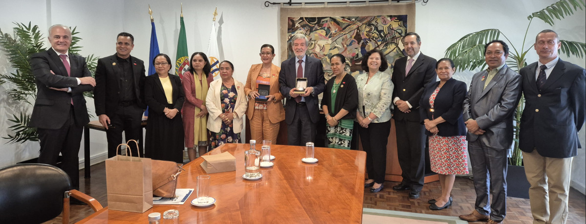 Foto do IG e representantes da Comissão de Finanças Públicas do Parlamento Nacional de Timor-Leste