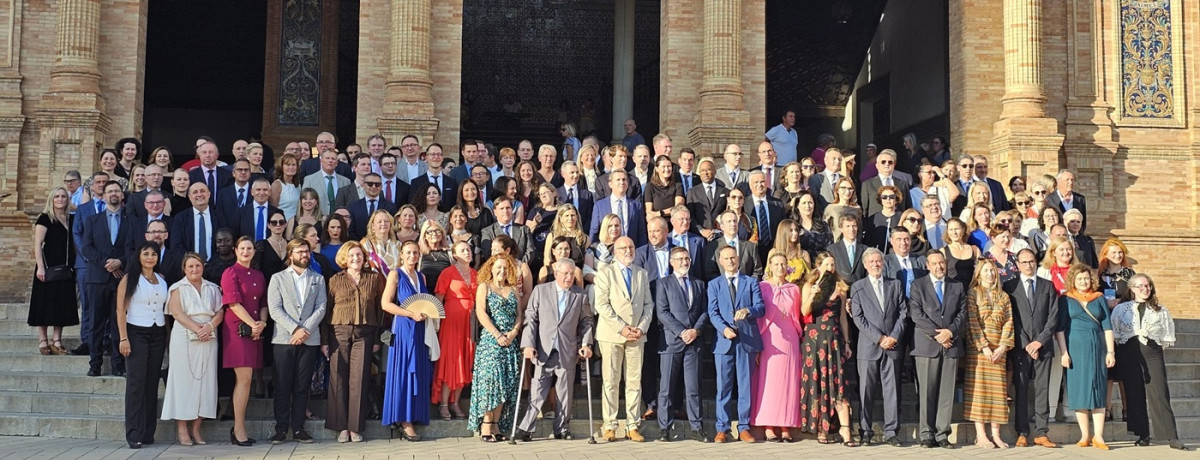 Foto de grupo dos participantes no encontro