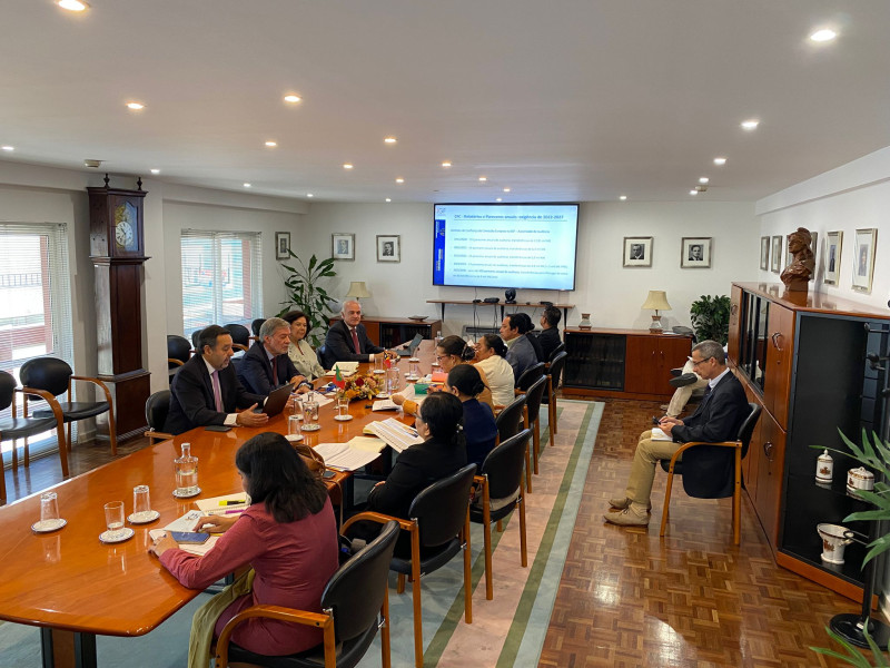 Foto panorâmica da reunião