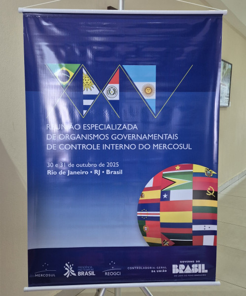 estandarte promocional para um evento oficial, a XXV Reunião Especializada de Organismos Governamentais de Controlo Interno do Mercosul (REOGCI)