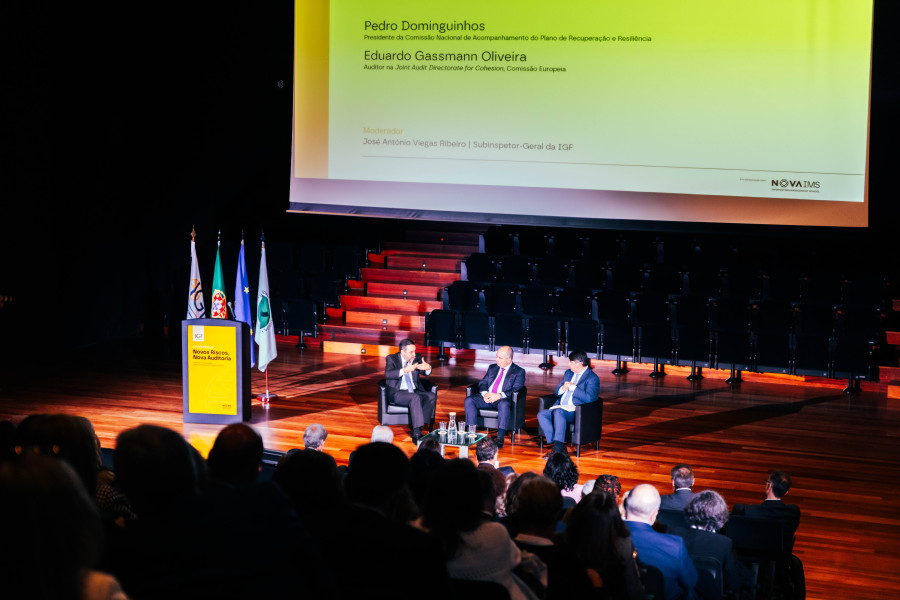 Debate com o Subinspetor-Geral da IGF, o Presidente da Comissão Nacional de Acompanhamento do PRR e o Auditor na Joint Audit Directorate for Cohesion da Comissão Europeia perante a audiência